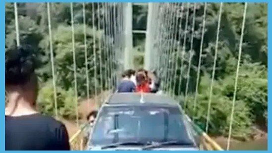 Karnataka: Tourists drive cars on Shivapura hanging bridge, locals confront