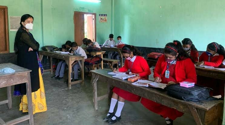 In Assam, more than 4,000 schools were closed due of Covid