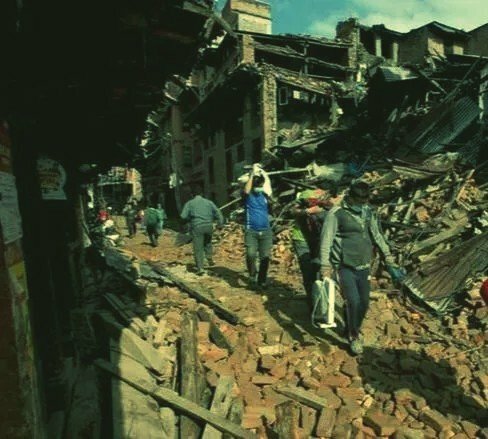 Earthquake of 6.6 strikes Nepal, kills six; Delhi-NCR shaken by strong tremors