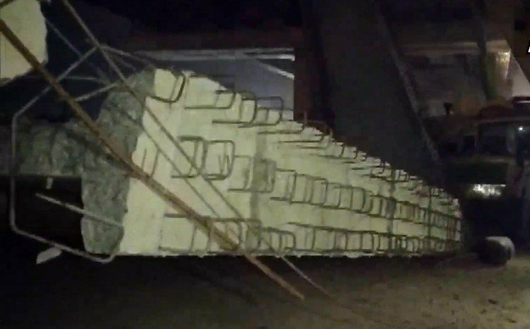 Bihar Nalanda: Under-construction bridge collapses; 2 workers dead; many feared buried by debris