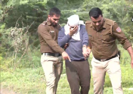 Shraddha Murder Case: Suitcase found with body parts, Aaftab undergoes mental testing