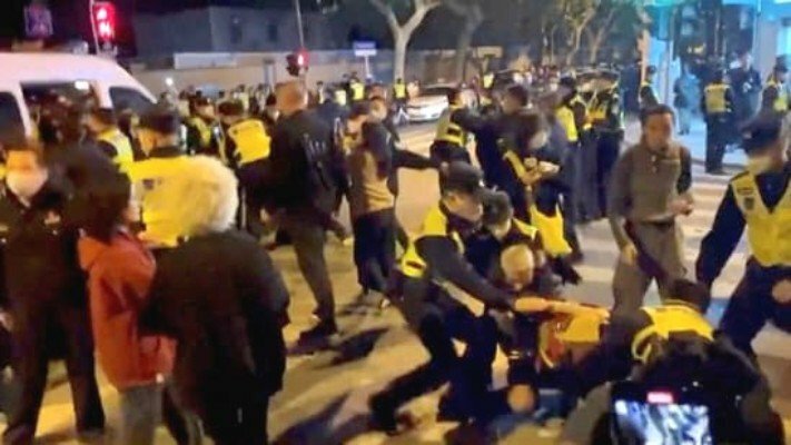 In midst of huge China Covid stir, BBC journalist beaten, held by cops