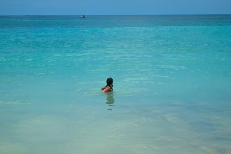 Indonesia tourists may be affected by the extramarital sex-ban