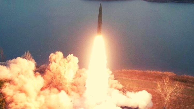 North Korea fired a long-range missile ahead of the Japan-South Korea summit