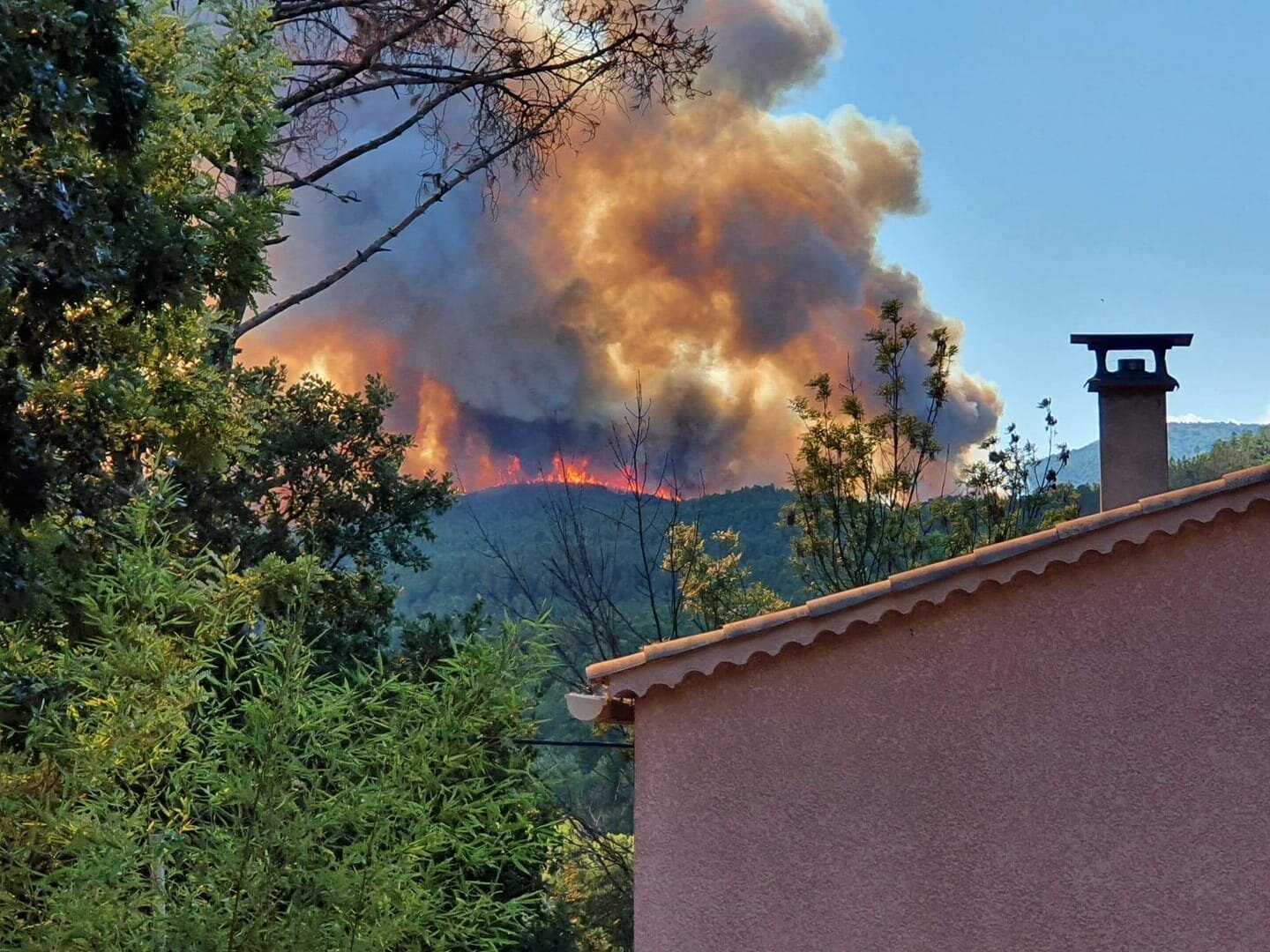 More Than 1000 Firefighters, Backed By Planes, Work In South France To Battle Wildfires