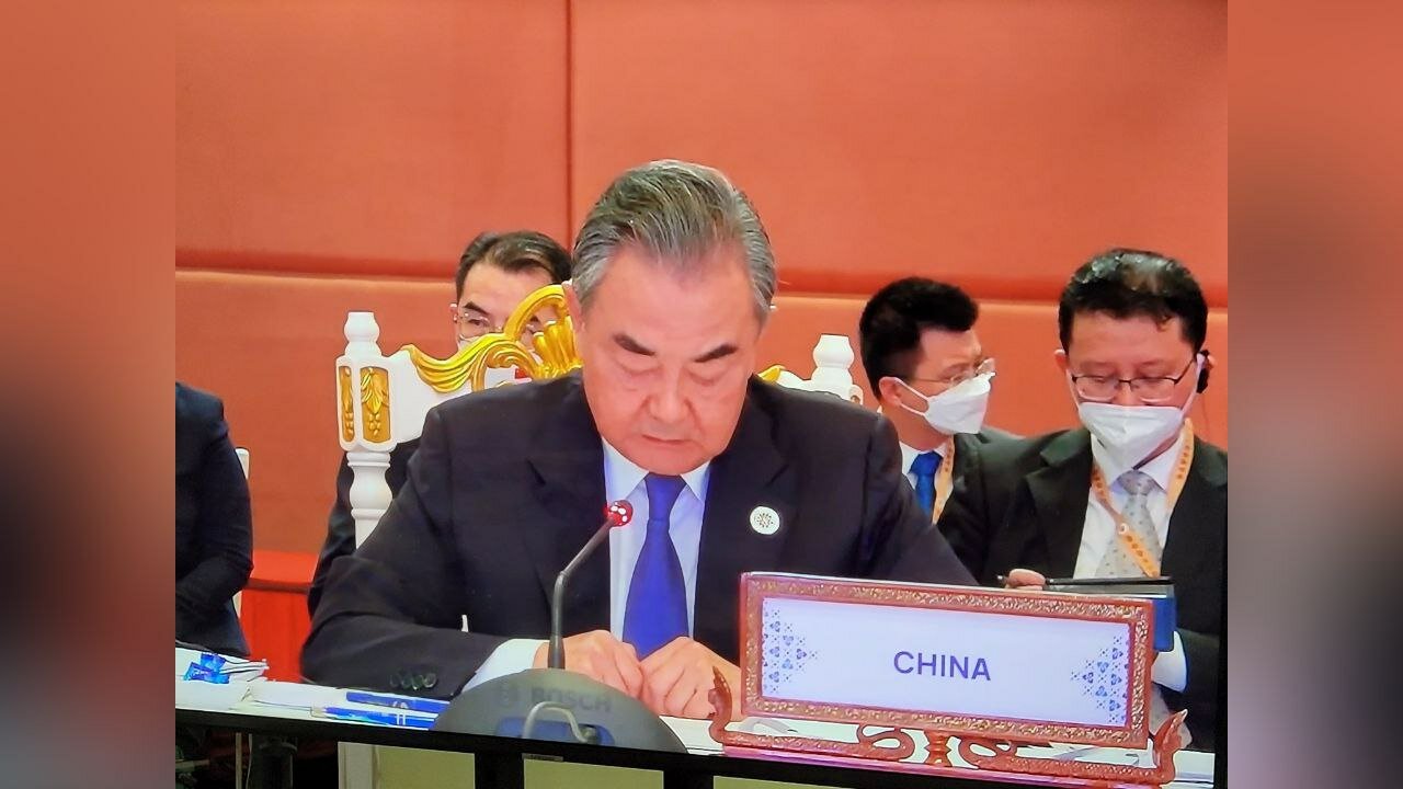 China FM Wang Yi Issue A Statement: "The US Is Violating China's Sovereignty"