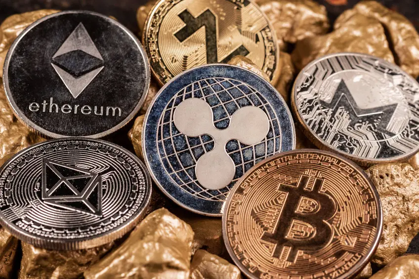Altcoin resurgence: Ether, Solana, and BNB rise against market fears as Bitcoin remains stagnant.
